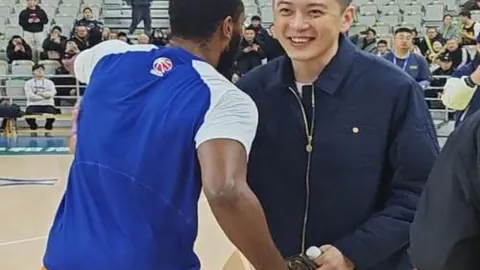 上海海港中超第4轮险胜广州队，冯劲斩获加盟球队处子球